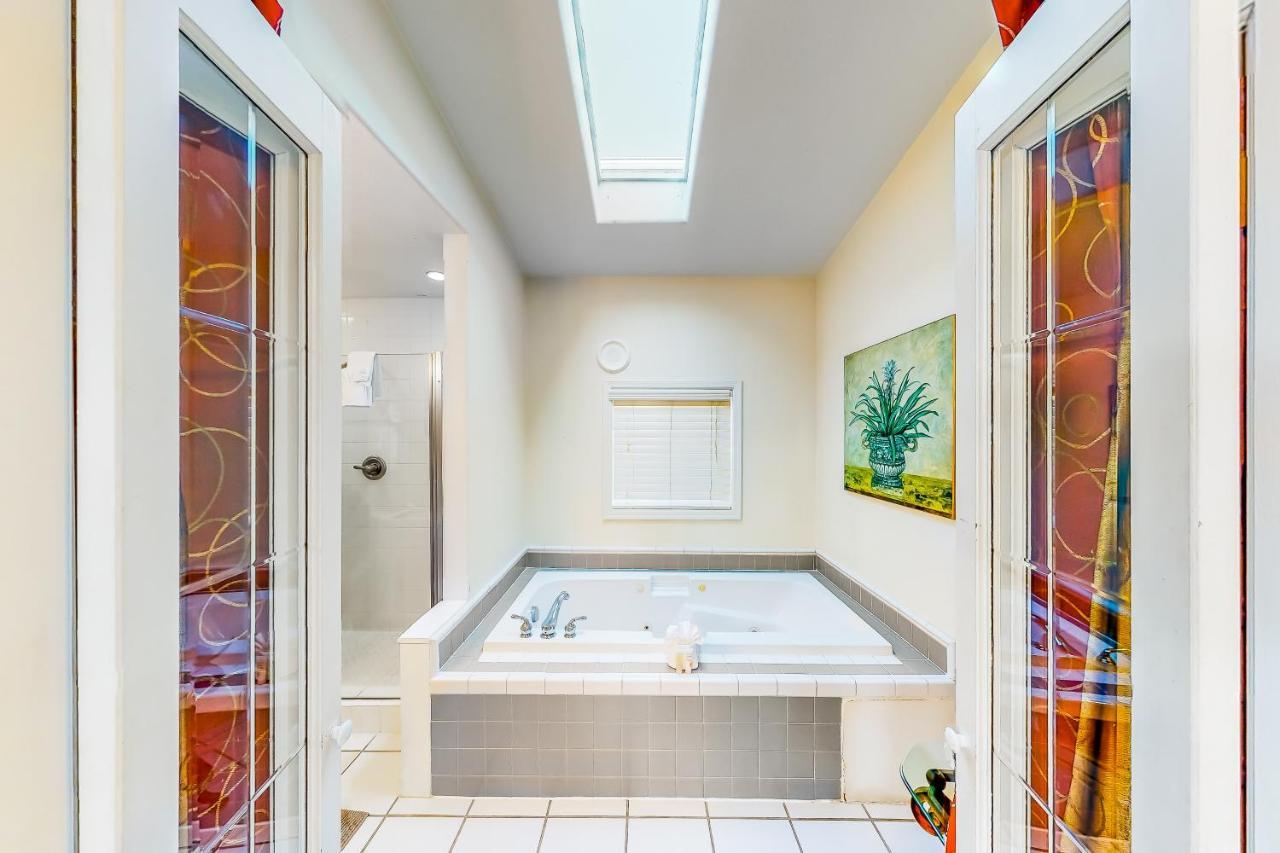 Sandals Inn | Spa Suite Cannon Beach Eksteriør bilde